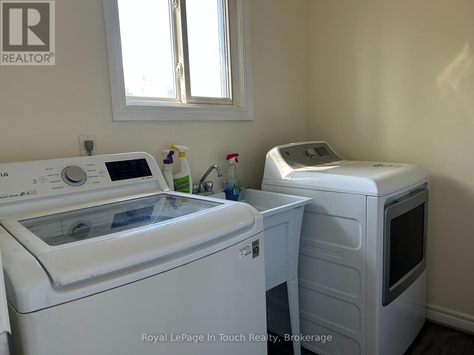 317 Wardell Street, Tay, Ontario  L0K 1R0 - Photo 15 - S13619686
