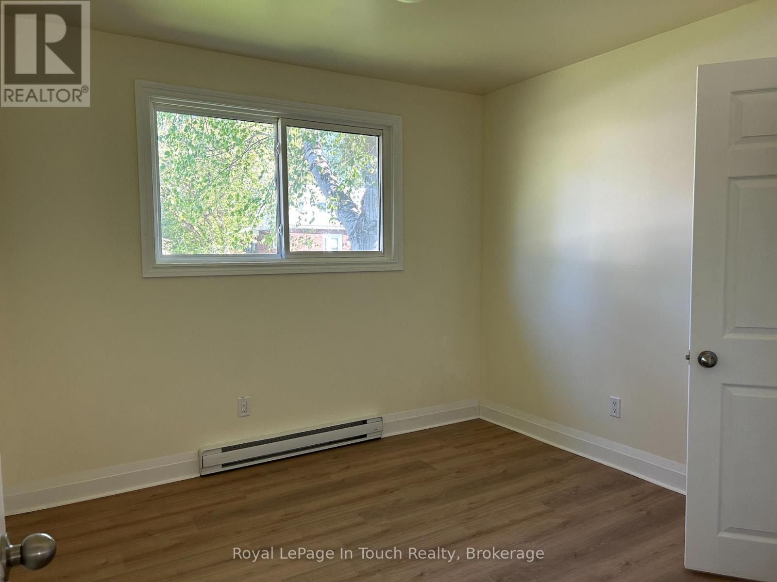 317 Wardell Street, Tay, Ontario  L0K 1R0 - Photo 14 - S13619686