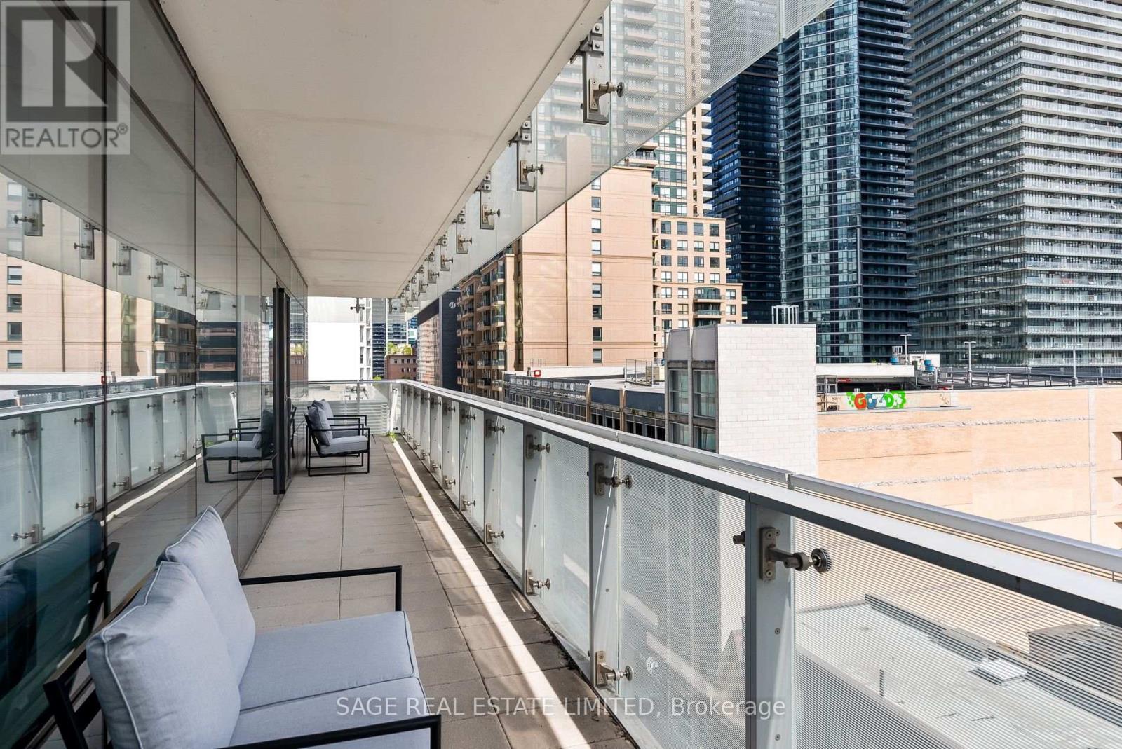 510 - 1 Bloor Street E, Toronto, Ontario  M4W 1A9 - Photo 37 - C13708206