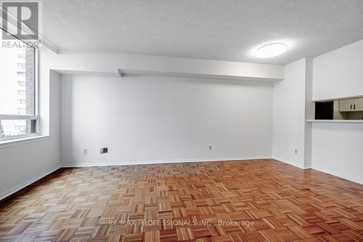 502 - 633 Bay Street, Toronto, Ontario  M5G 2G4 - Photo 17 - C13708246