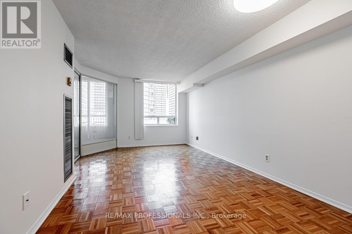 502 - 633 Bay Street, Toronto, Ontario  M5G 2G4 - Photo 18 - C13708246