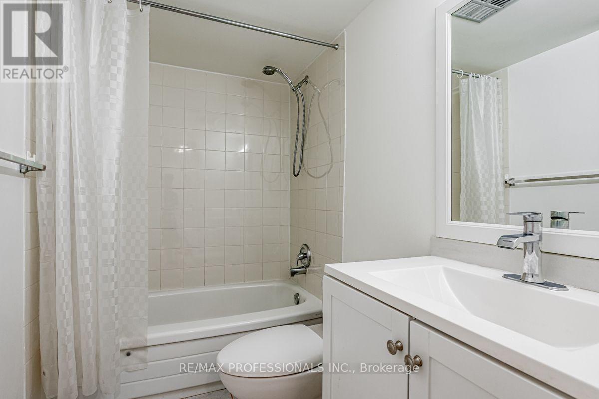 502 - 633 Bay Street, Toronto, Ontario  M5G 2G4 - Photo 24 - C13708246
