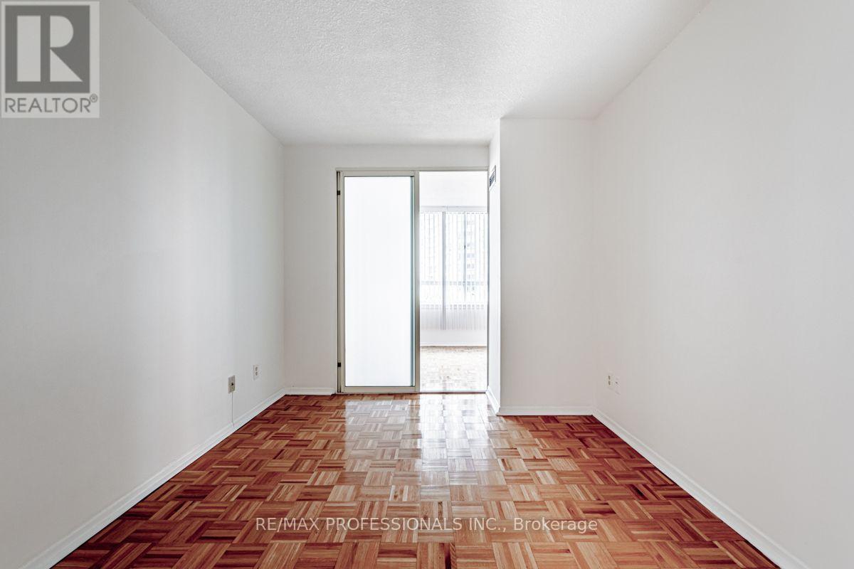 502 - 633 Bay Street, Toronto, Ontario  M5G 2G4 - Photo 9 - C13708246