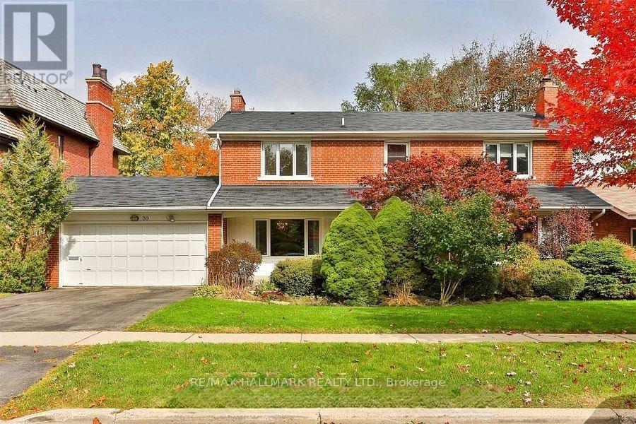 <div class="slider-price">$3,400,000</div><p>30 Medalist Road, Toronto, Ontario</p>