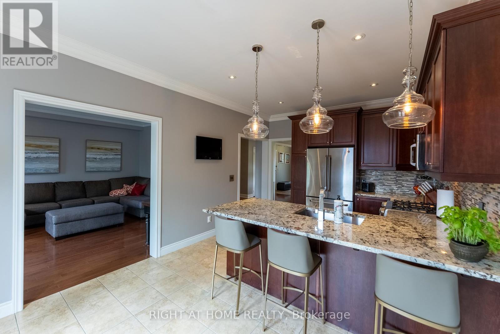 1660 Moyer Avenue, Innisfil, Ontario  L9S 1S8 - Photo 11 - N13708284