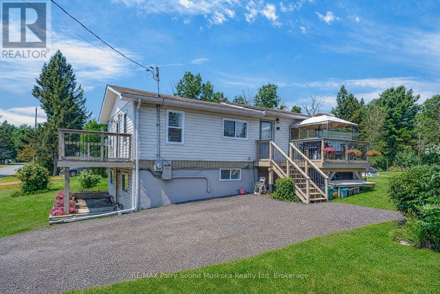 22 Ahmic Street, Magnetawan, Ontario  P0A 1A0 - Photo 40 - X13708208