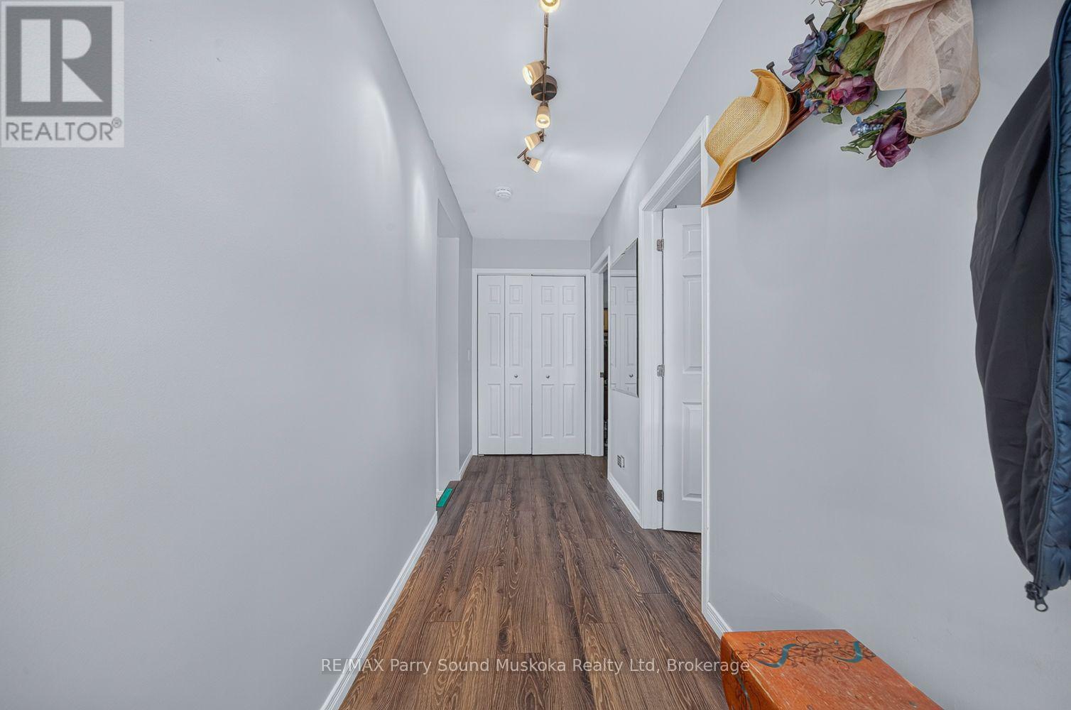 22 Ahmic Street, Magnetawan, Ontario  P0A 1A0 - Photo 9 - X13708208