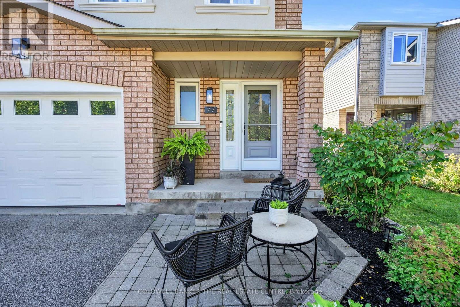77 Cunningham Drive, Barrie (Ardagh), Ontario  L4N 8L5 - Photo 4 - S13708214