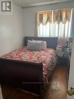 7304 Sills Road, Mississauga (Malton), Ontario  L4T 2K1 - Photo 12 - W13577670
