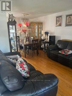 7304 Sills Road, Mississauga (Malton), Ontario  L4T 2K1 - Photo 2 - W13577670