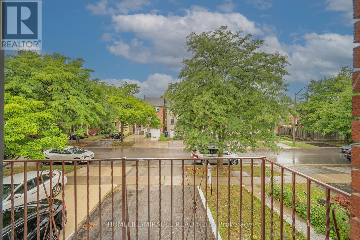 177 Westmore Drive S, Toronto, Ontario  M9V 4N2 - Photo 17 - W13706944