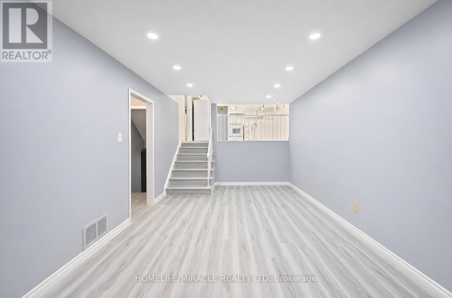 177 Westmore Drive S, Toronto, Ontario  M9V 4N2 - Photo 22 - W13706944