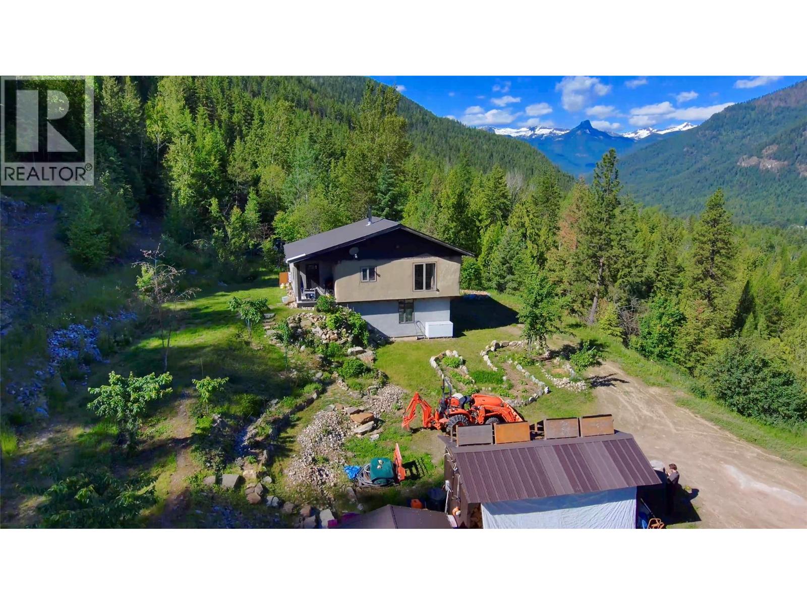 4650 6 Highway, Winlaw, British Columbia  V0G 2J0 - Photo 2 - 10397552