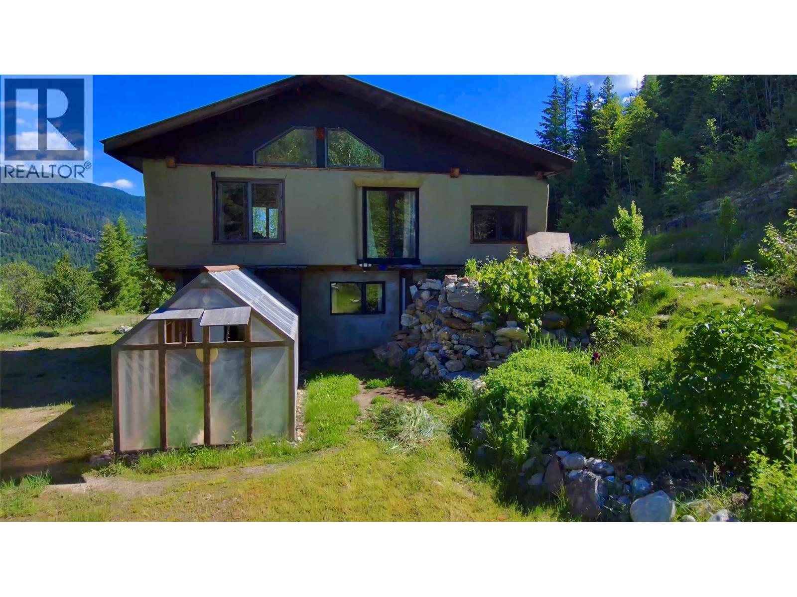 4650 6 Highway, Winlaw, British Columbia  V0G 2J0 - Photo 6 - 10397552