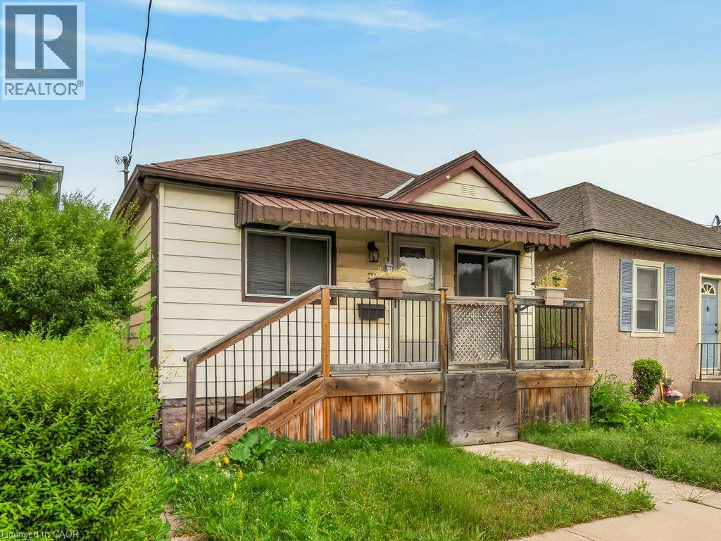 23 Harrison Avenue, Hamilton, Ontario L8H 2Z8 - Photo 2 - 40850076