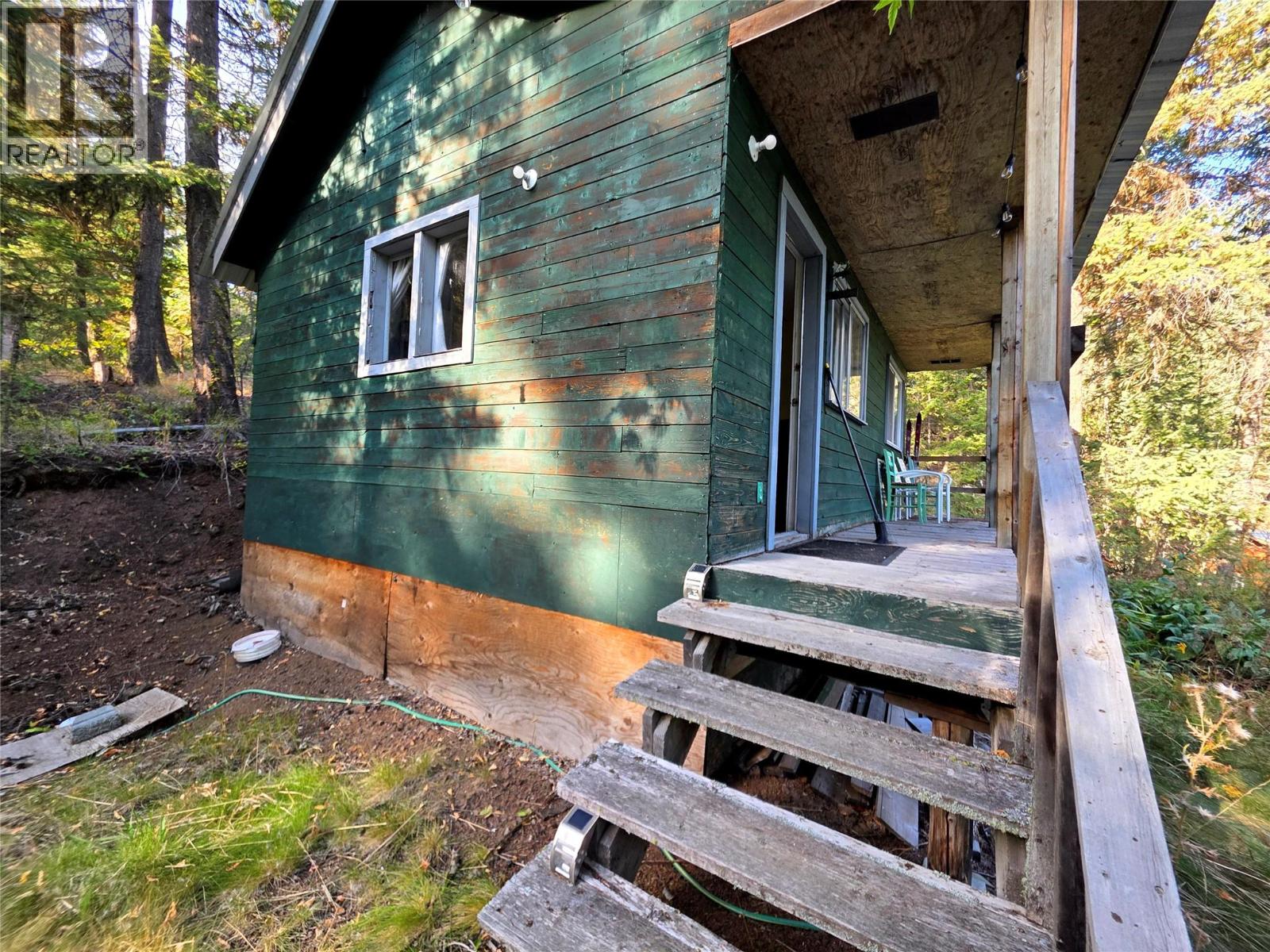 6453 Pinaus Lake Road, Falkland, British Columbia  V0E 1W0 - Photo 38 - 10389687