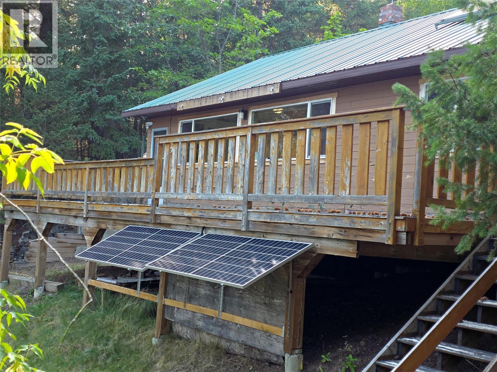 6453 Pinaus Lake Road, Falkland, British Columbia  V0E 1W0 - Photo 24 - 10389687