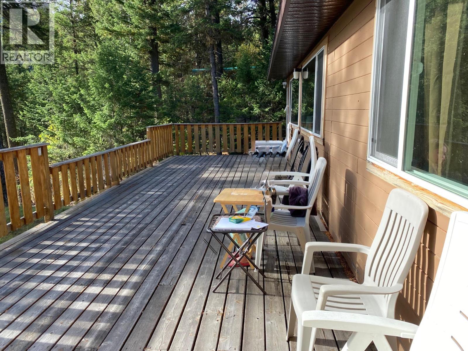 6453 Pinaus Lake Road, Falkland, British Columbia  V0E 1W0 - Photo 21 - 10389687