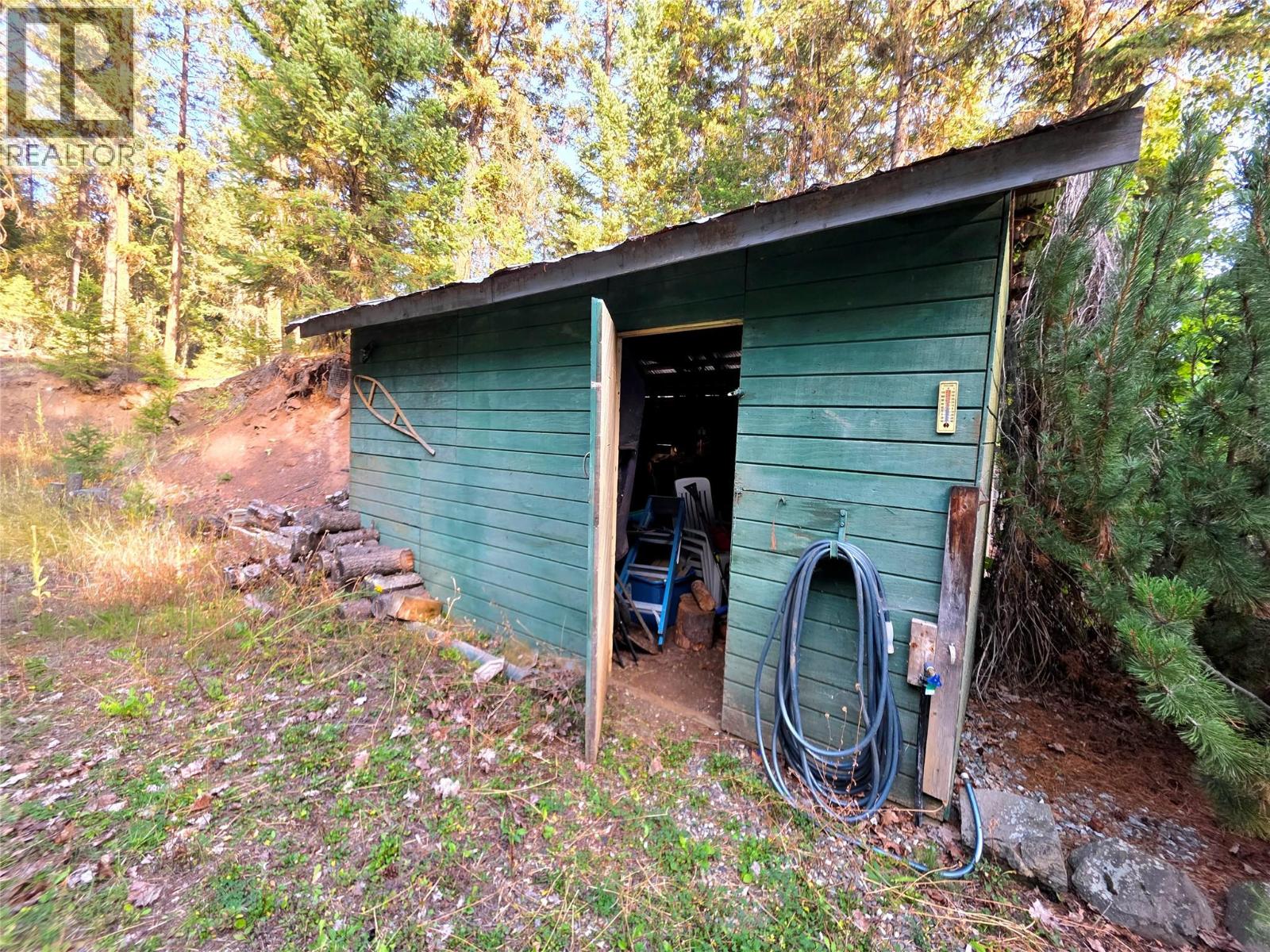 6453 Pinaus Lake Road, Falkland, British Columbia  V0E 1W0 - Photo 36 - 10389687