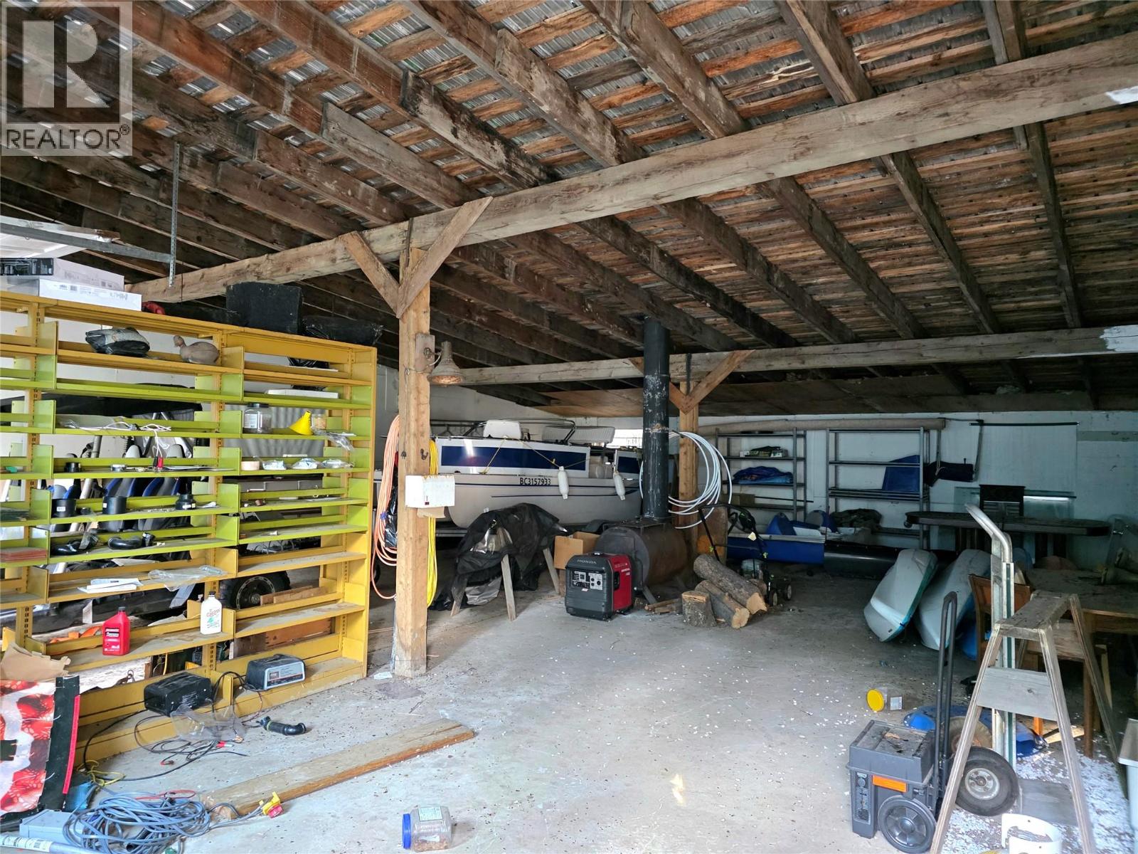 6453 Pinaus Lake Road, Falkland, British Columbia  V0E 1W0 - Photo 31 - 10389687
