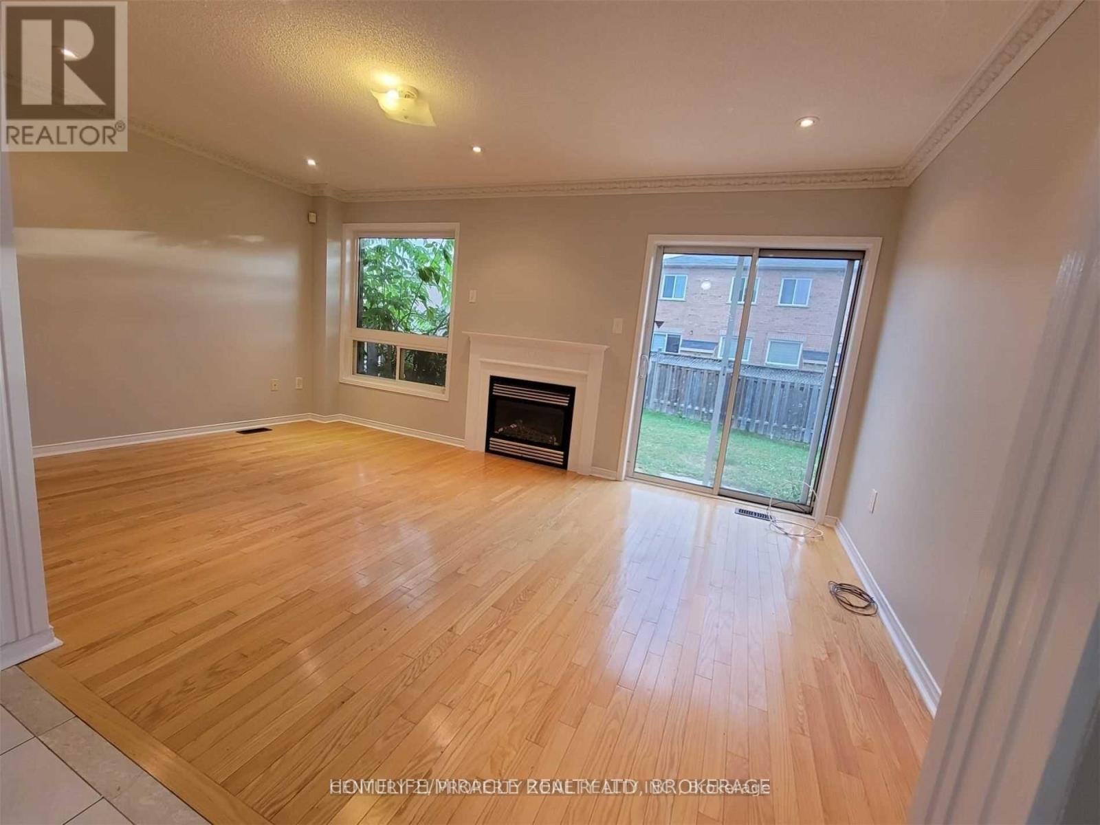 8 Galtee Road, Brampton, Ontario  L6X 0J8 - Photo 11 - W13708154