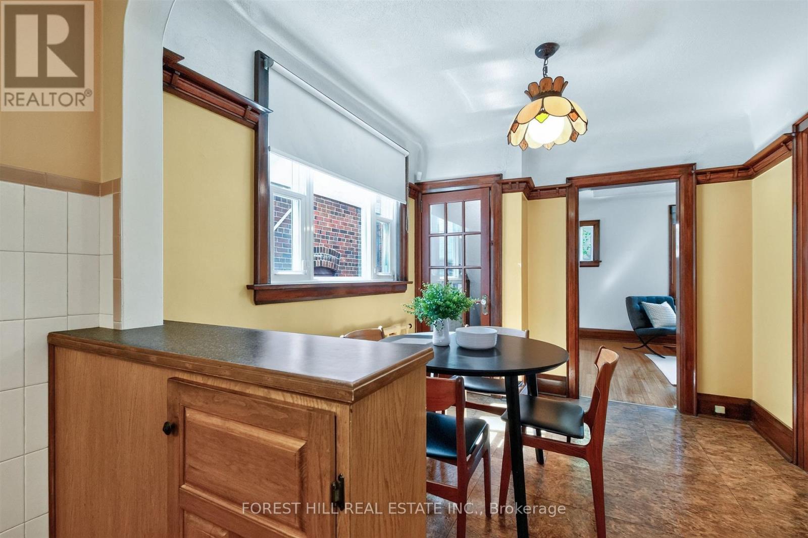 11 YARROW ROAD Toronto (Keelesdale-Eglinton West), ON M6M 4E2