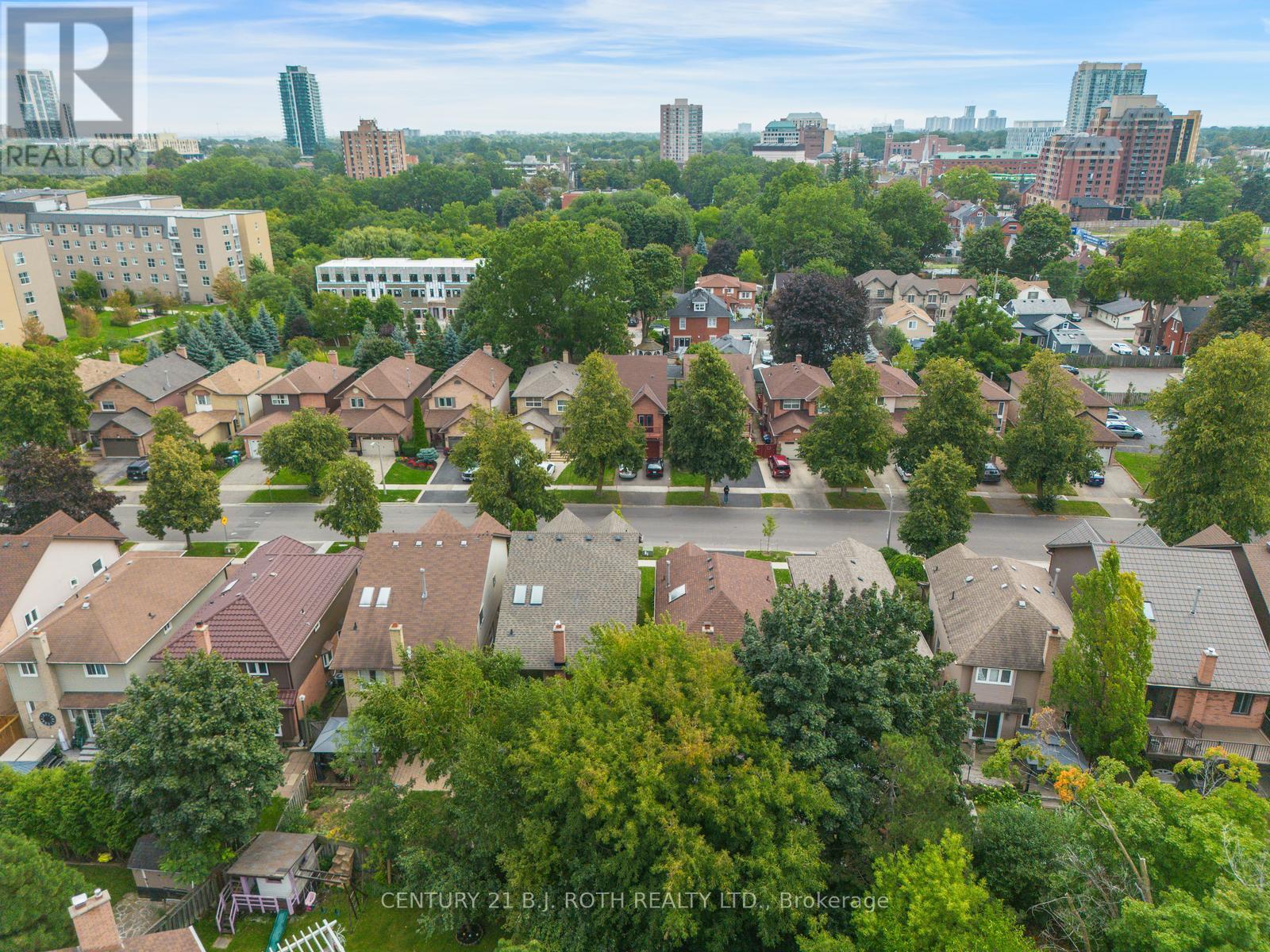 56 Sproule Drive, Brampton, Ontario  L6V 4B4 - Photo 3 - W13708180