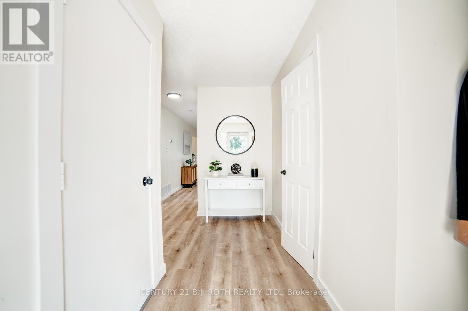 56 Sproule Drive, Brampton, Ontario  L6V 4B4 - Photo 5 - W13708180