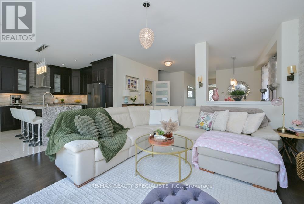 120 Rising Hill Ridge, Brampton, Ontario  L6Y 6B2 - Photo 12 - W13708194