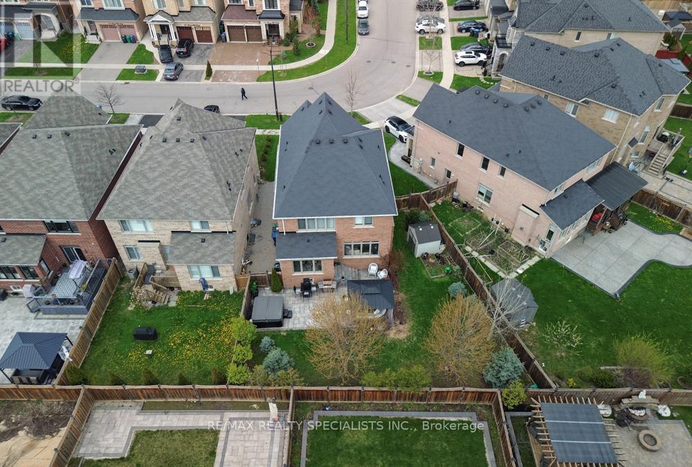 120 Rising Hill Ridge, Brampton, Ontario  L6Y 6B2 - Photo 46 - W13708194