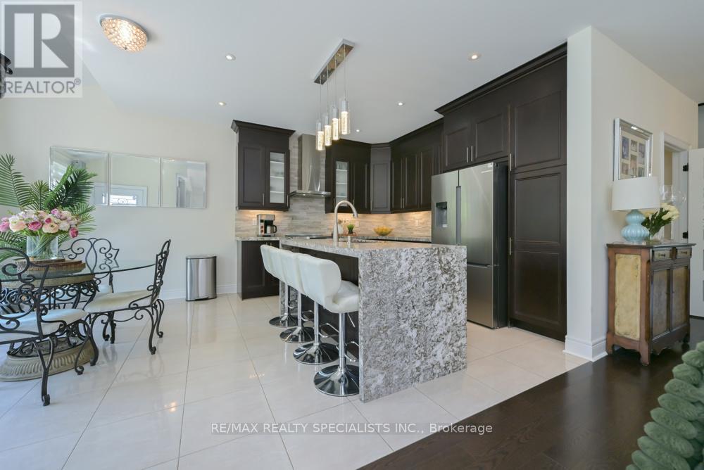120 Rising Hill Ridge, Brampton, Ontario  L6Y 6B2 - Photo 5 - W13708194