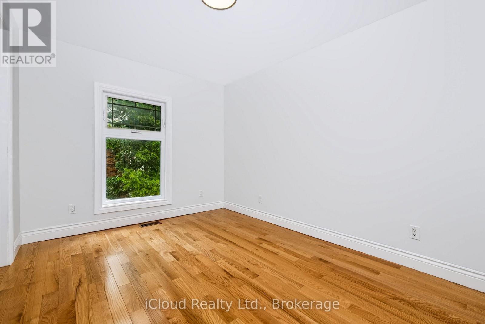 654 Duke Street, Cambridge, Ontario  N3H 3T5 - Photo 17 - X13708178