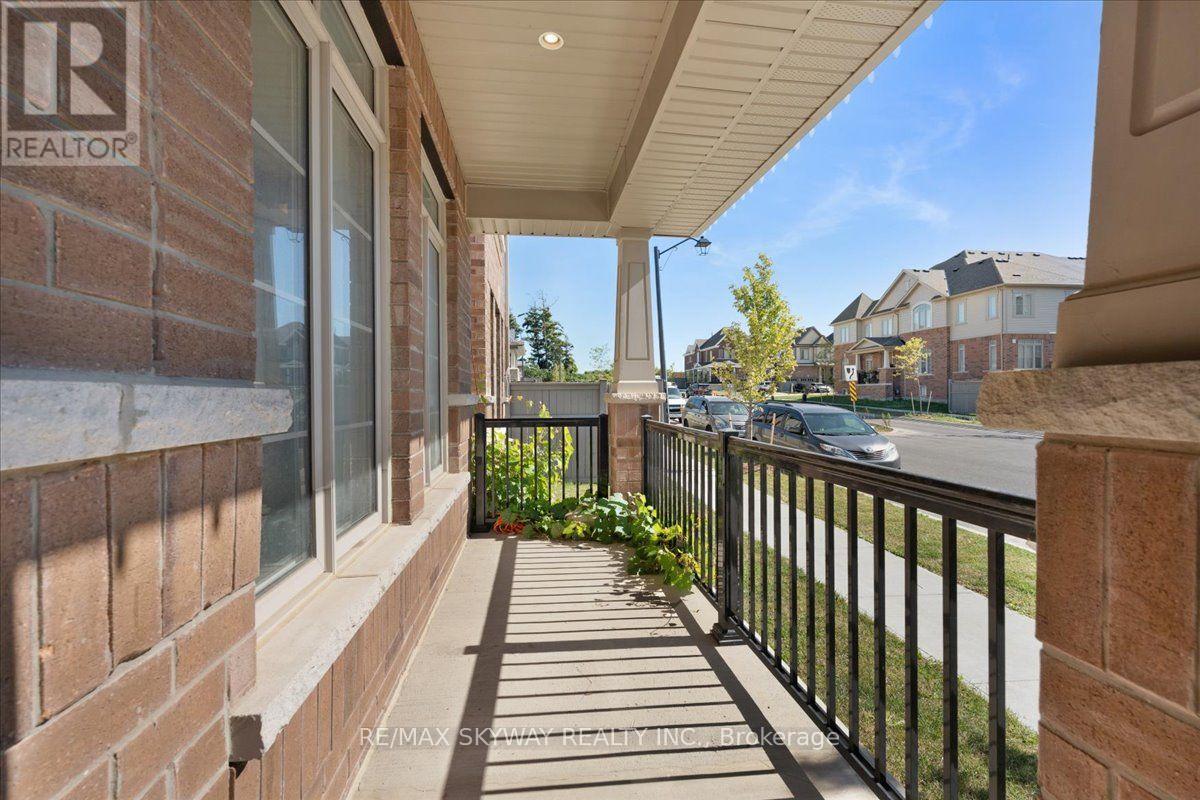 2 Georgina Street, Kitchener, Ontario  N2R 0S6 - Photo 7 - X13708248