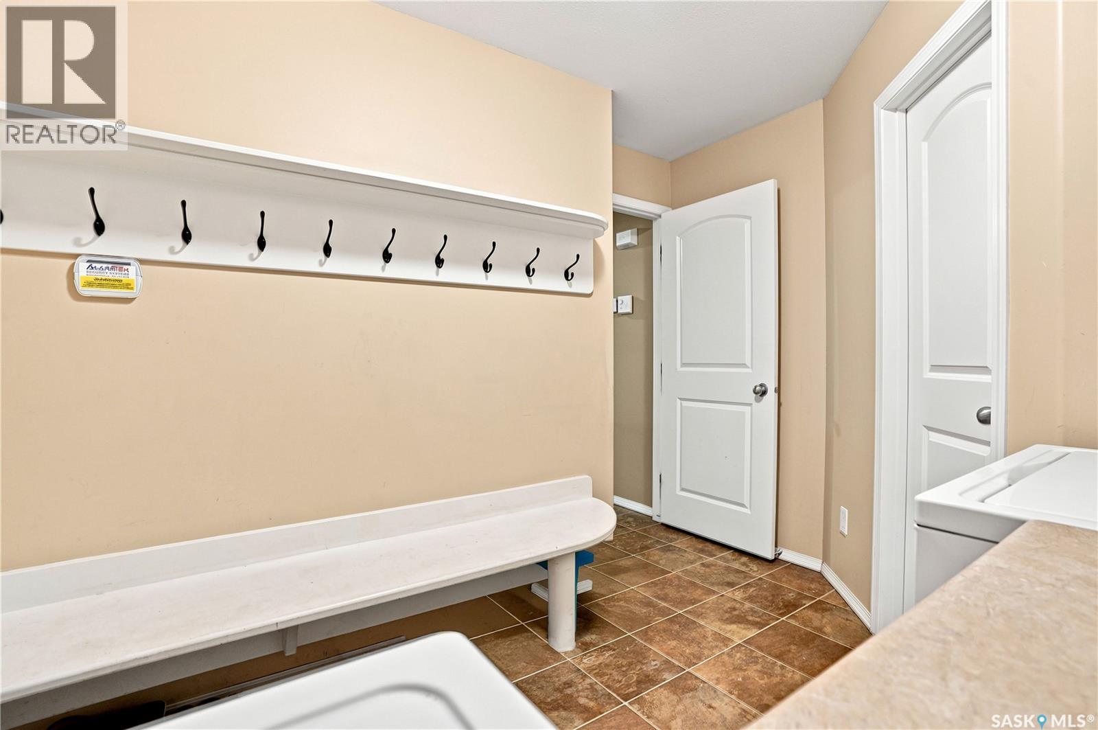 110 Stepney Crescent, Saskatoon, Saskatchewan  S7T 0A5 - Photo 24 - SK046450