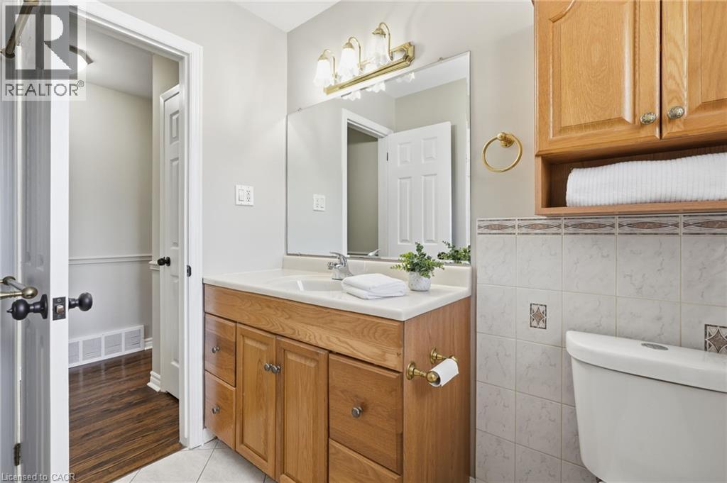 635 Ramsgate Road, Burlington, Ontario  L7N 2X9 - Photo 19 - 40857960