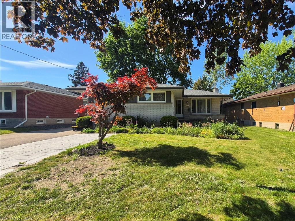 11 DUNCAIRN Avenue, Kitchener, Ontario
