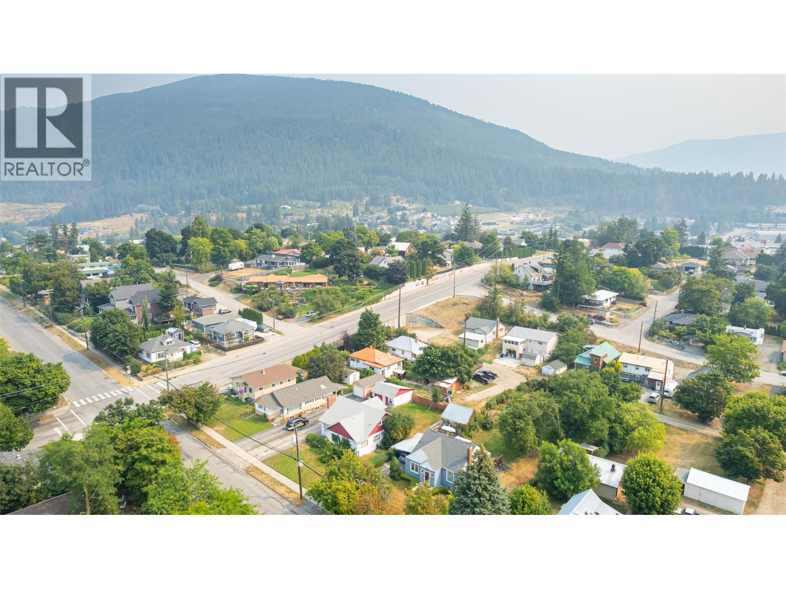 326 10th Avenue N, Creston, British Columbia  V0B 1G0 - Photo 24 - 10398183