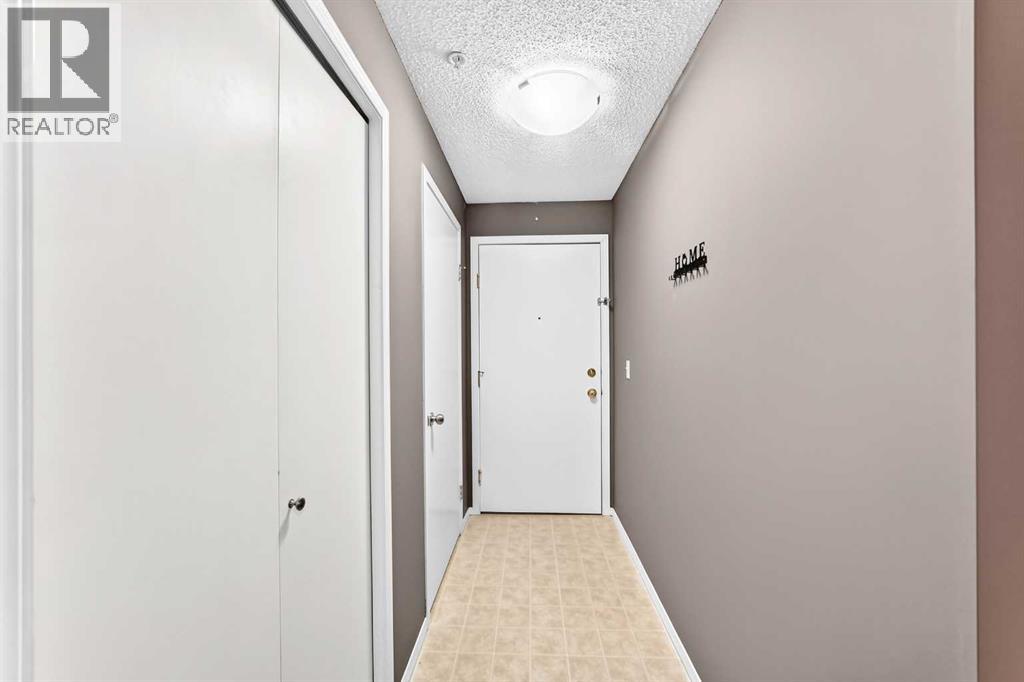 5208a, 604 8 Street Sw, Airdrie, Alberta  T4B 2W8 - Photo 4 - A2337420