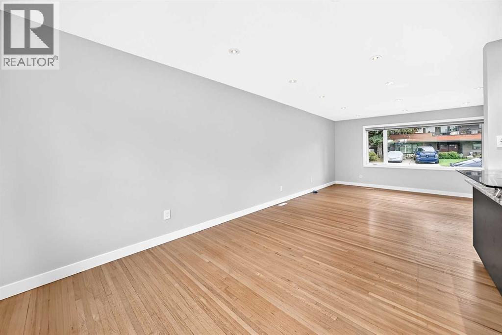 173 Cornwallis Drive NW, Calgary, Alberta T2K 1V4 - Photo 12 - A2338852
