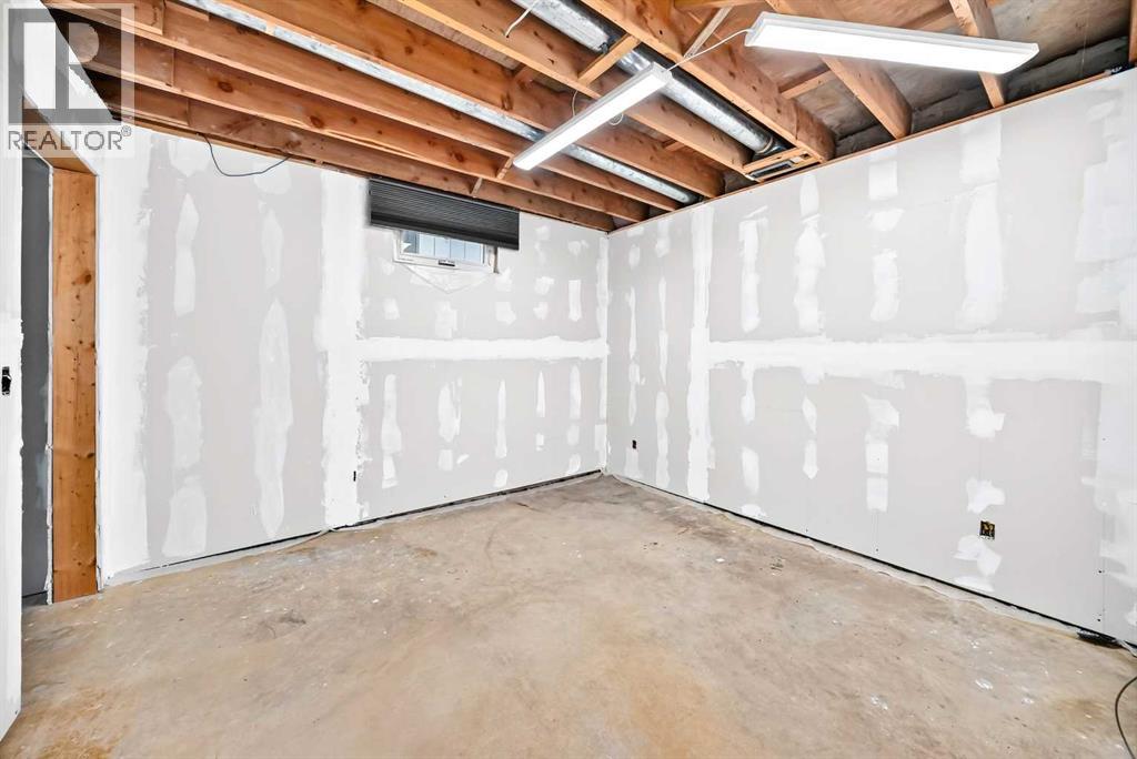 173 Cornwallis Drive NW, Calgary, Alberta T2K 1V4 - Photo 30 - A2338852