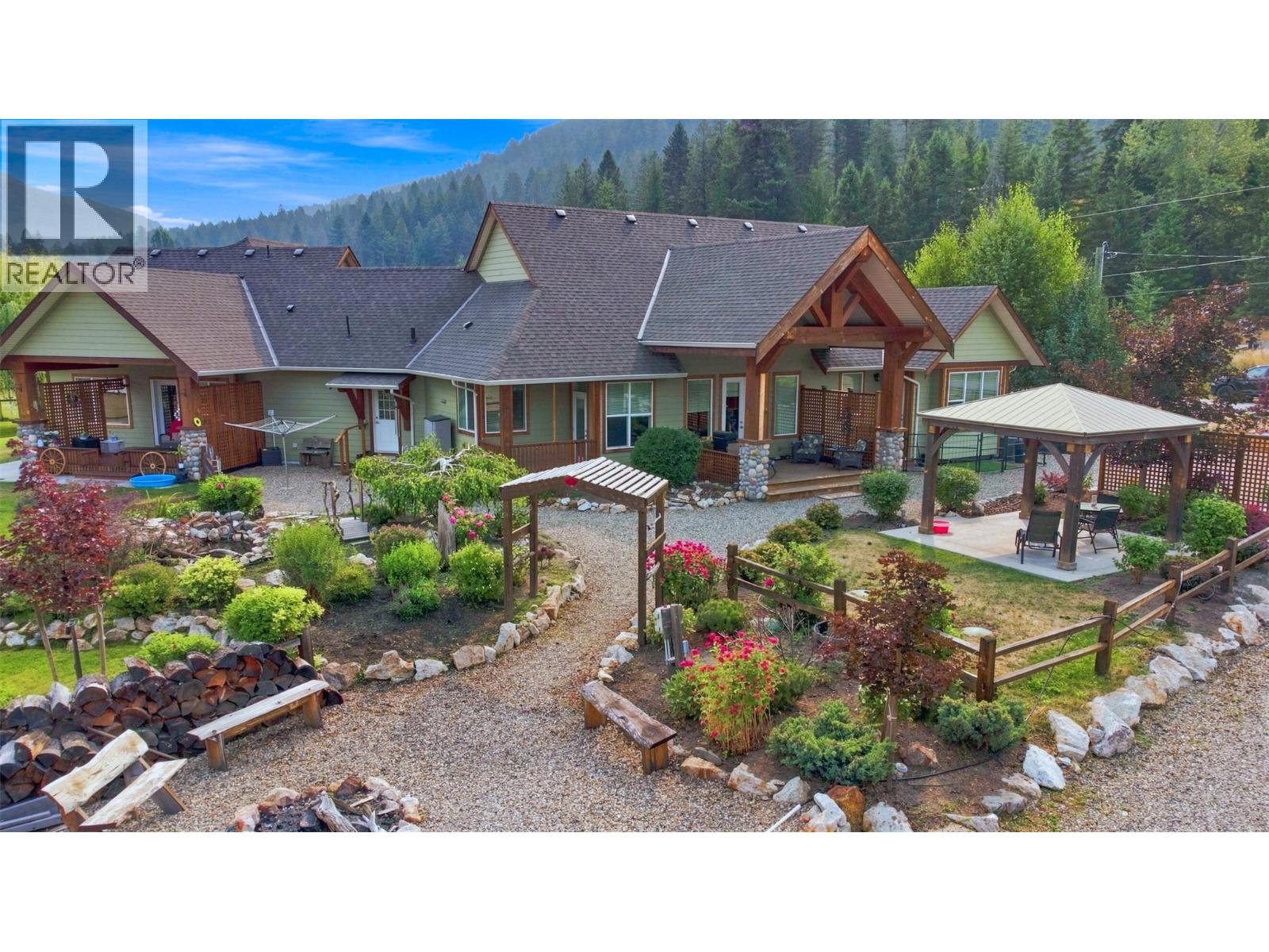 88 Westwood Road, Lumby, British Columbia  V0E 2G1 - Photo 3 - 10398549