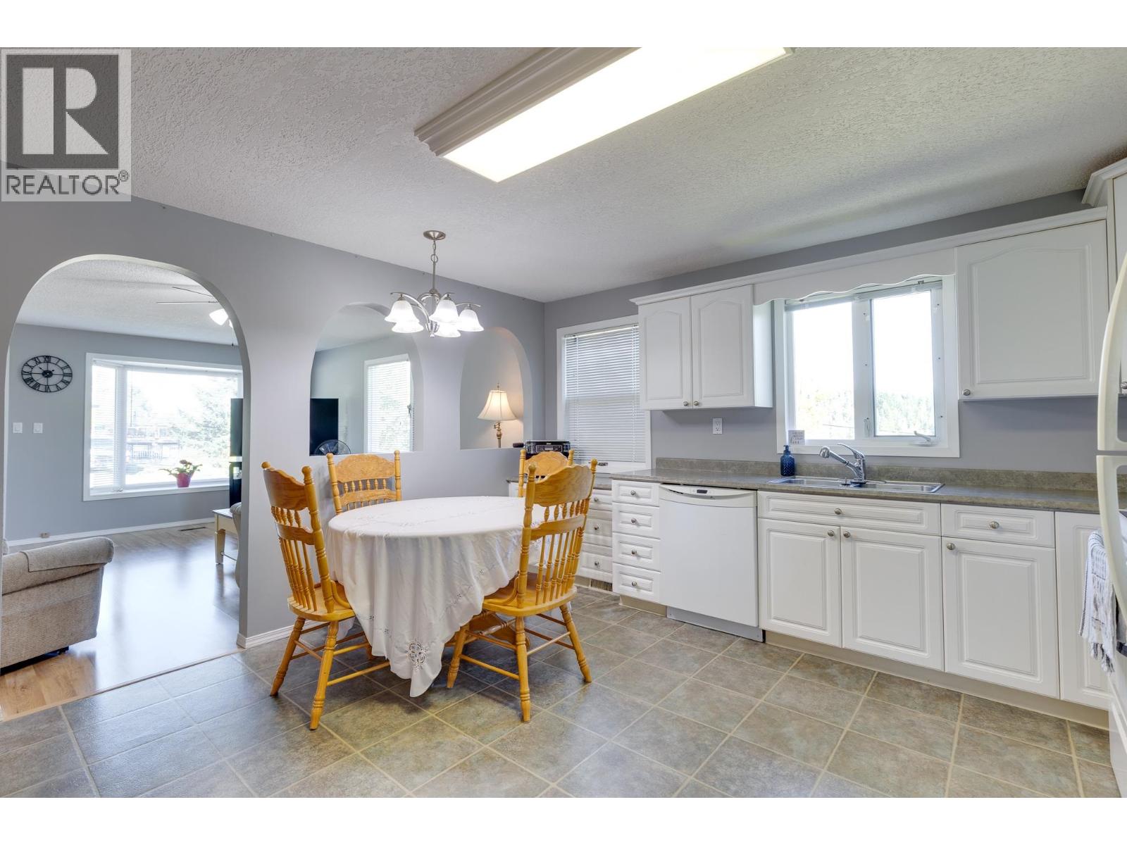 7116 Tony Road, Prince George, British Columbia  V2N 5P4 - Photo 2 - R3158365