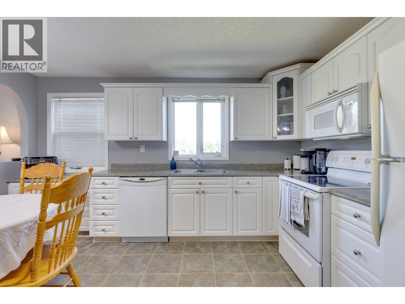 7116 Tony Road, Prince George, British Columbia  V2N 5P4 - Photo 5 - R3158365