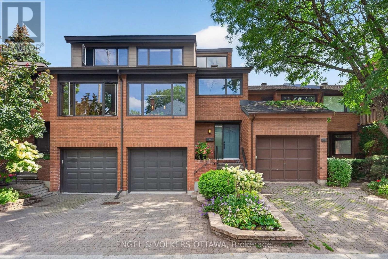 202 Holmwood Avenue, Ottawa, Ontario  K1S 2P7 - Photo 1 - X13708312
