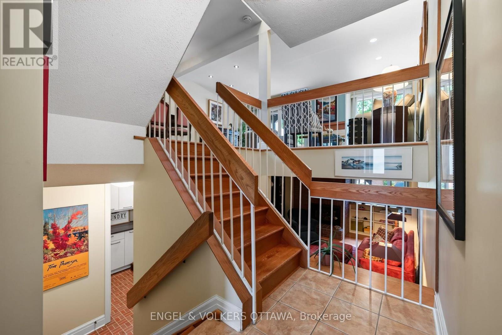 202 Holmwood Avenue, Ottawa, Ontario  K1S 2P7 - Photo 5 - X13708312