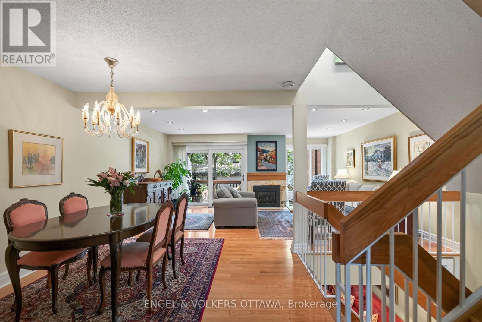 202 Holmwood Avenue, Ottawa, Ontario  K1S 2P7 - Photo 6 - X13708312