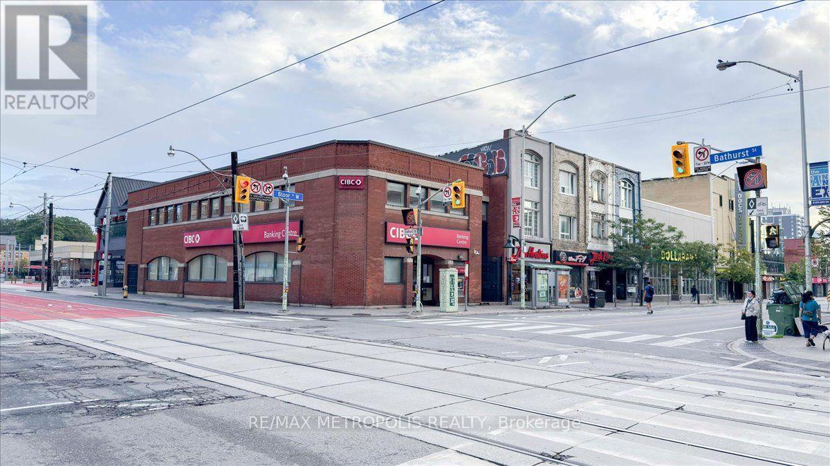 558 Bloor St Street, Toronto, Ontario  M6G 1K1 - Photo 43 - C13708304