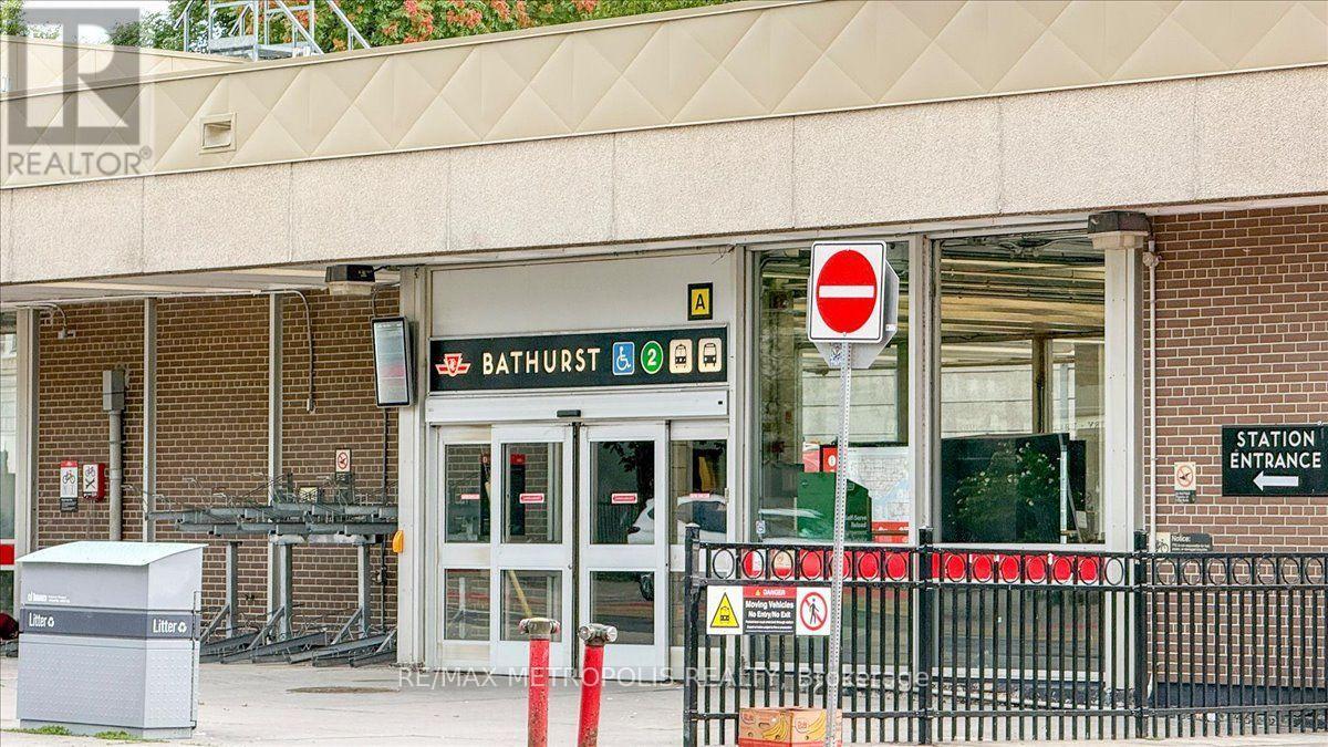 558 Bloor St Street, Toronto, Ontario  M6G 1K1 - Photo 45 - C13708304