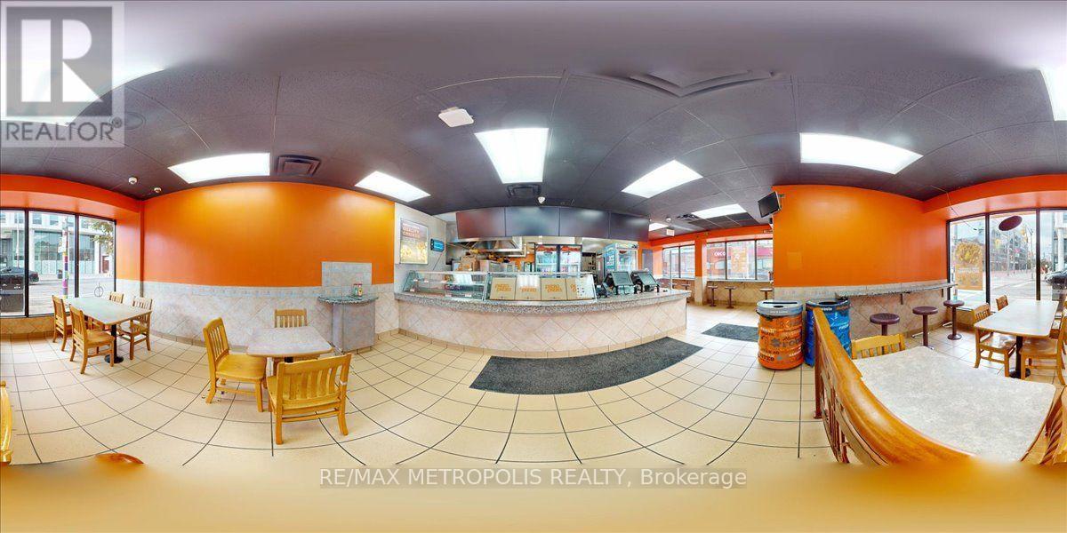558 Bloor St Street, Toronto, Ontario  M6G 1K1 - Photo 48 - C13708304