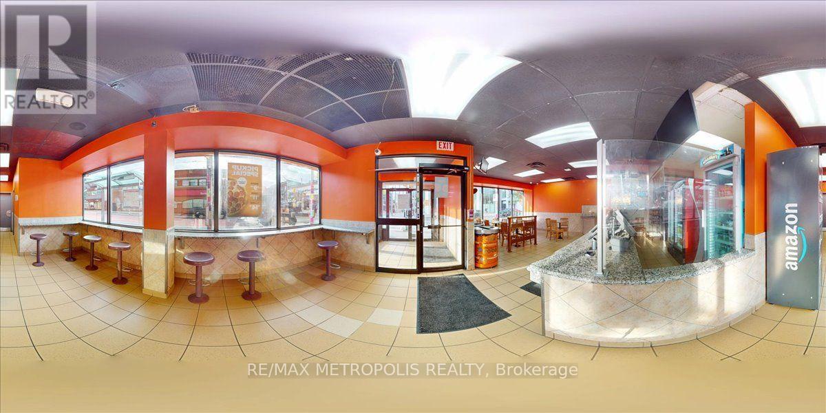 558 Bloor St Street, Toronto, Ontario  M6G 1K1 - Photo 49 - C13708304